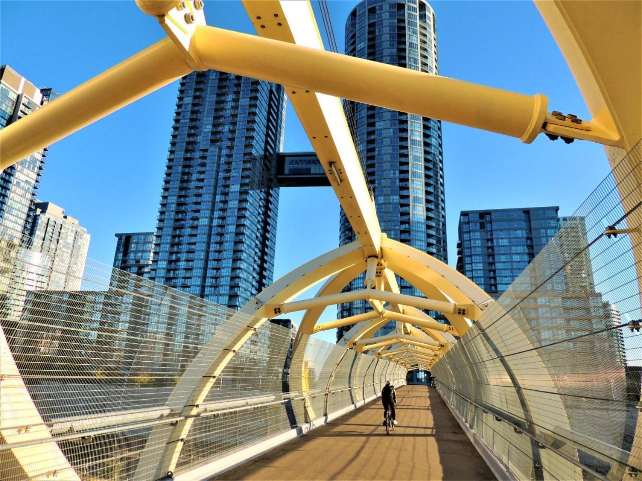 Tvhr - Luxury Condos In Heart Of Downtown Toronto Exterior photo