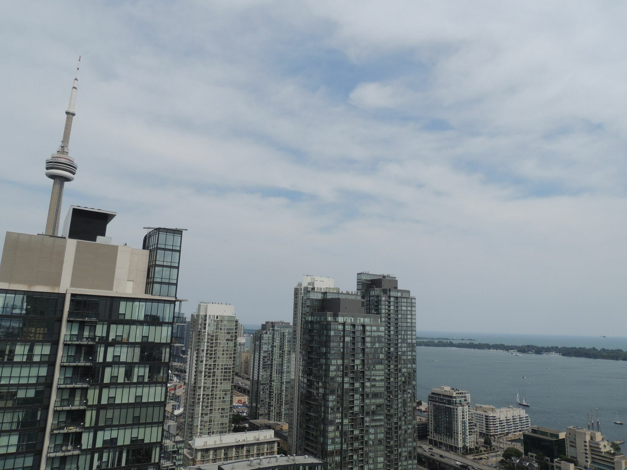 Tvhr - Luxury Condos In Heart Of Downtown Toronto Exterior photo